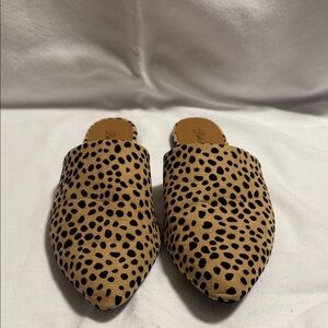 Pink Lily Tan and Black Spotted Mules